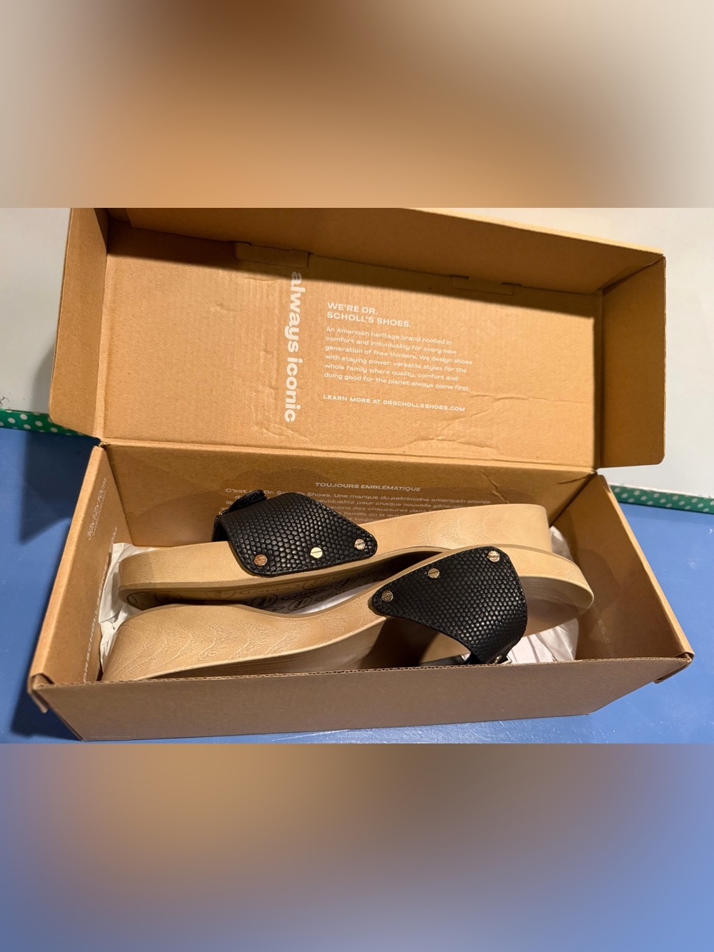 Dr. Scholl's Black Slide Sandals with Gold Buckle NEW IN BOX! 9 - Picture 4 of 10